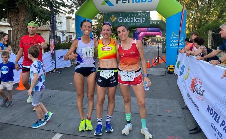 Las tres primeras de la Carrera Popular de Cenizate