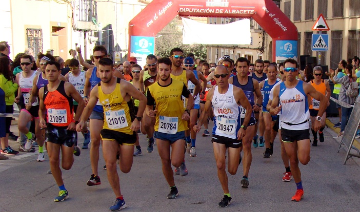 María José de Toro y Jesús Ángel Rodríguez se impusieron en la Carrera Popular de Chinchilla 2019