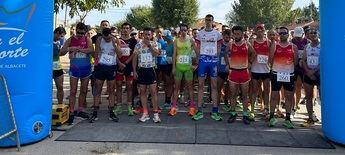 Eva Valera y Rafael López fueron los ganadores de la Carrera Popular de Hoya Gonzalo