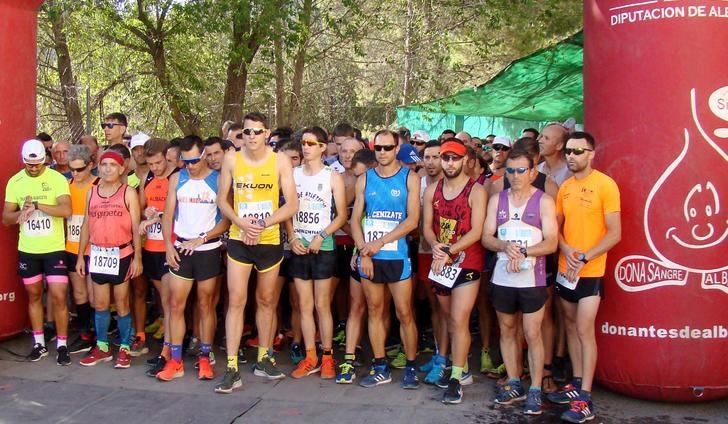 Carmen Risueño y José Carlos Sielva ganaron la calurosa y difícil Carrera Popular de Paterna del Madera