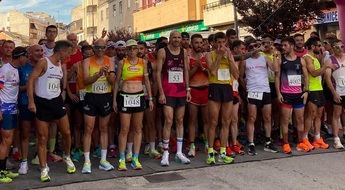 422 corredores se preparan para recorrer 10 kilómetros de la Carrera Popular Villa de Tobarra