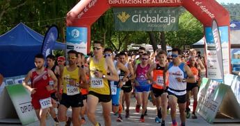 María Ángeles Magán y Rafael López ganaron la Carrera Popular de Villaverde de Guadalimar