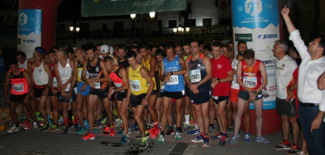 María Ángeles Magán y Andrés Micó repitieron triunfo en la XX Carrera Popular de Tarazona de La Mancha