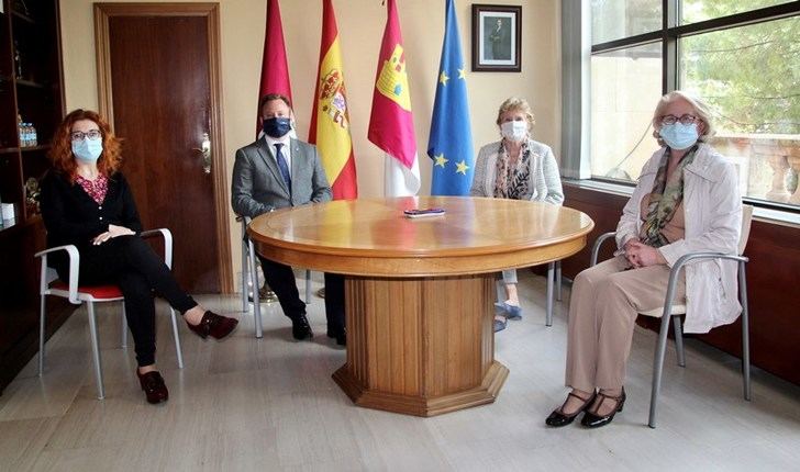 El Ayuntamiento de Albacete reconoce la labor de Manos Unidas en la cooperación al desarrollo