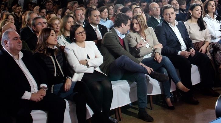Casado (PP) urge a Sánchez, en Albacete, a detener su 'danza suicida' con los independentistas