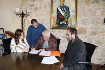 Instalan puntos de recarga eléctrica en tres localidades de Cuenca