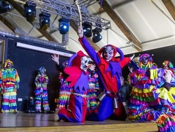 Guadalajara da inicio a su Carnaval con un emotivo pregón y 36 botargas