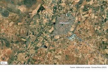 Rescatan a mujer cuyo coche fue arrastrado por crecida de arroyo en Malagón