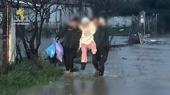 La Guardia Civil rescata a una mujer de 67 años atrapada por inundación en Toledo