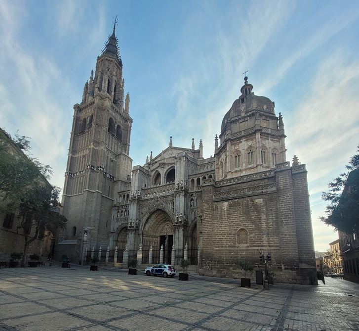 La alcaldesa celebra la inversión de un millón de euros en la Catedral de Toledo y cree que garantizará su conservación
