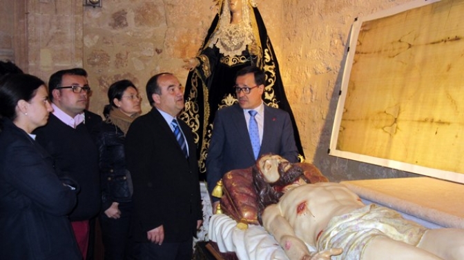 La Iglesia de San Blas de Villarrobledo acoge la exposición ‘El hombre de la sábana santa’