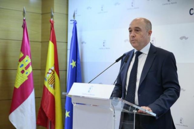La Junta de Castilla-La Mancha asegura que desde la llegada de Page ha bajado el paro en un 20% en la región