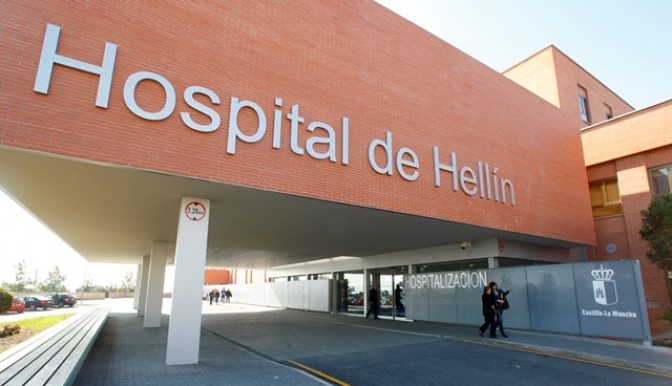 Trasladada al hospital de Hellín una mujer de 68 años por ataque de varios perros