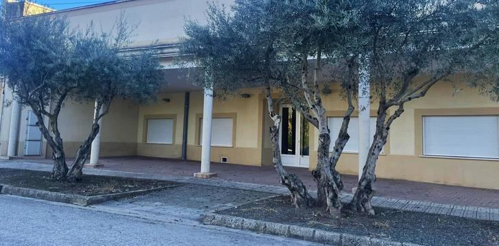 Vecinos de Minaya exigen la apertura del Centro de Día para más de 500 mayores en situación de necesidad