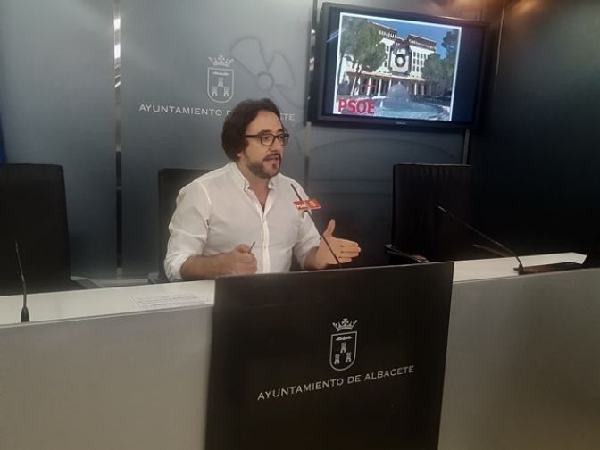 PSOE Albacete impulsa crear una ley que regule los derechos y obligaciones de los propietarios de animales domésticos