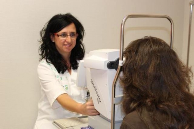 El Hospital de Almansa incorpora un nuevo biómetro para medir las distintas partes del ojo