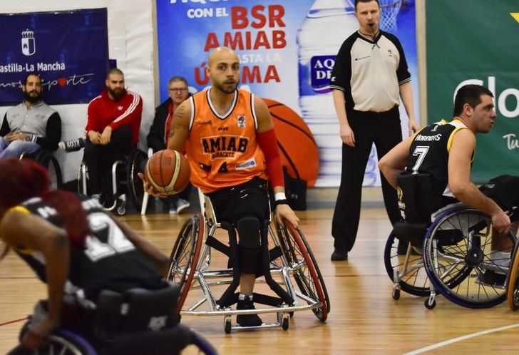 El BSR Amiab Albacete, en un partido sin acierto, se quedó apeado de la Copa del Rey ante el Amfiv Vigo (68-69)