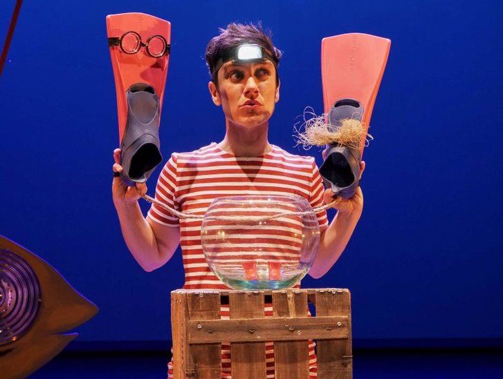 Chica Charcos llega a Albacete mezclando palabra rimada, música y risa en su espectáculo 'Cuando los peces vuelen'