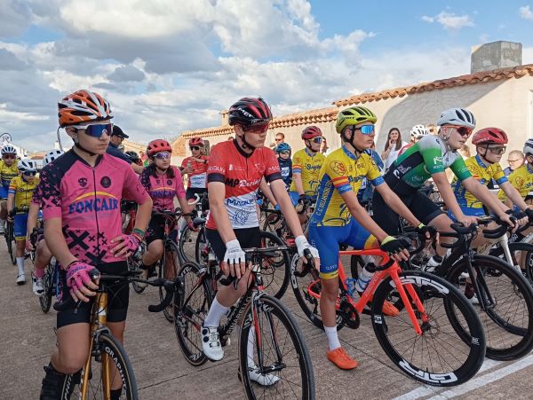 El Deporte Escolar en Albacete, San Pedro y Pozo Cañada: Competiciones de Atletismo, Ciclismo y Gimnasia Estética