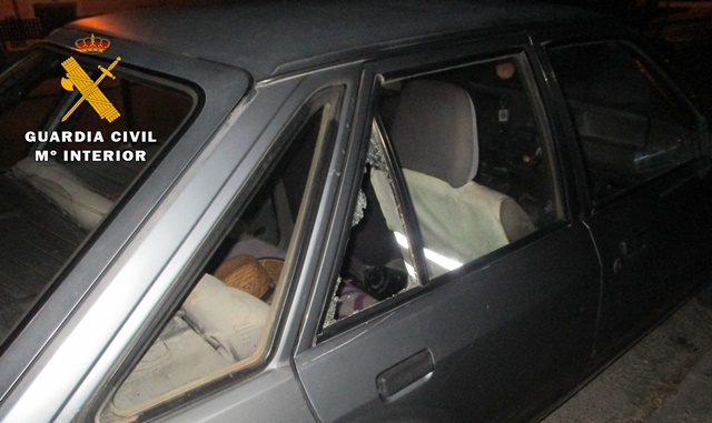 La Guardia Civil detuvo ‘in fraganti’ a un consumado ladrón intentando robar un coche en Chinchilla (Albacete)