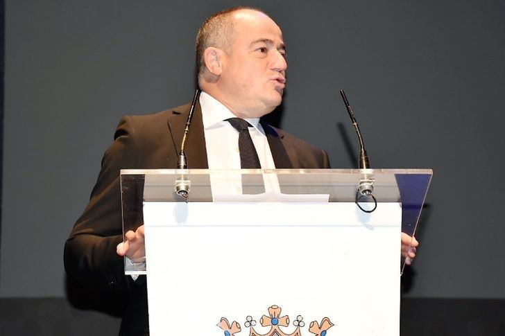 El alcalde de Albacete asegura que la educación “va más allá de los conocimientos que se imparten en las aulas”