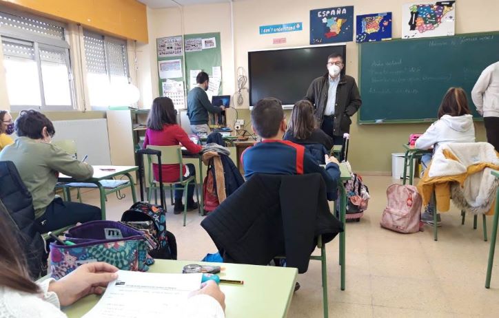 El Gobierno regional destaca que los profesores itinerantes de Castilla-La Mancha van a contar con las mejores condiciones