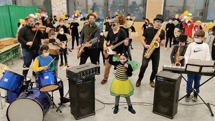 El colegio Ciudad Encantada de Cuenca gana el concurso nacional de villancicos para frenar la desaparición de las abejas