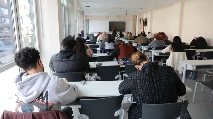 Las bajas en docentes en los centros públicos en Castilla-La Mancha alcanzan el 4,39%, más de 1.200