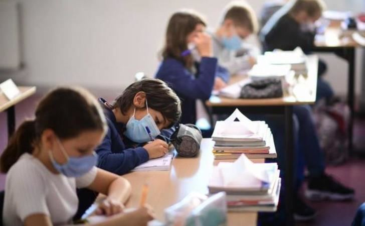 Ligerísimo descenso de aulas confinadas por coronavirus en Castilla-La Mancha, con una bajada del 0,06%