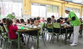La Junta de Castilla-La Mancha abre un año más los comedores escolares en verano, que llegarán a 7.300 usuarios