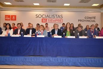 Page encabeza la lista del PSOE a las Cortes regionales por Toledo, acompañado de Paloma Sánchez como número dos