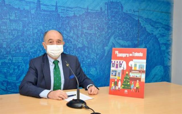 El concejal de Promoción Económica de Toledo, Francisco Rueda, en rueda de prensa