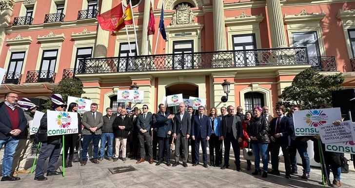 Manuel Serena: “Hellín es cabecera de Comarca y es imprescindible tener una línea ferroviaria para su desarrollo”.