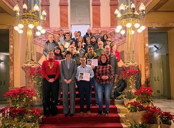 La familia Blázquez Sánchez se lleva el primer premio por su belén excepcional en el Concurso ‘Belenes en Casa 2025’