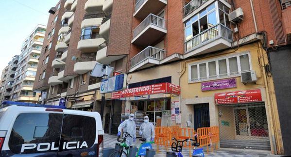 Levantado el confinamiento en el bloque de pisos de Albacete que registró un brote de coronavirus hace 13 días
