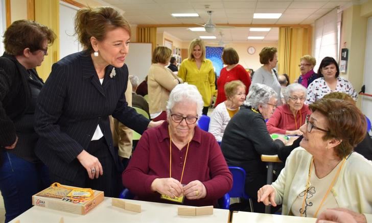 Castilla-La Mancha desarrolla el SEPAP MejoraT con más de 4.400 plazas en 275 municipios y 400 profesionales especializados
