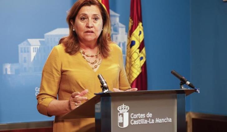 Castilla-La Mancha hará test para conocer el estado de salud de 30.000 profesores y del personal antes de empezar curso