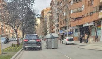 Fuertes rachas de viento en Albacete que hacen peligroso andar y conducir por la ciudad