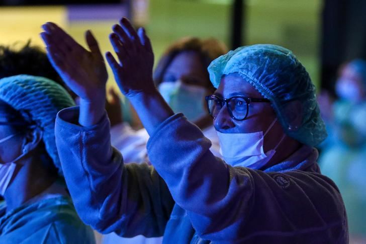 España alcanza los 56.000 casos de coronavirus y supera las 4.000 muertes