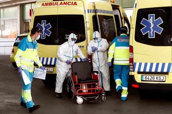 Los contagios y muertes suben ligeramente en España a 4.211 casos y 435 fallecidos