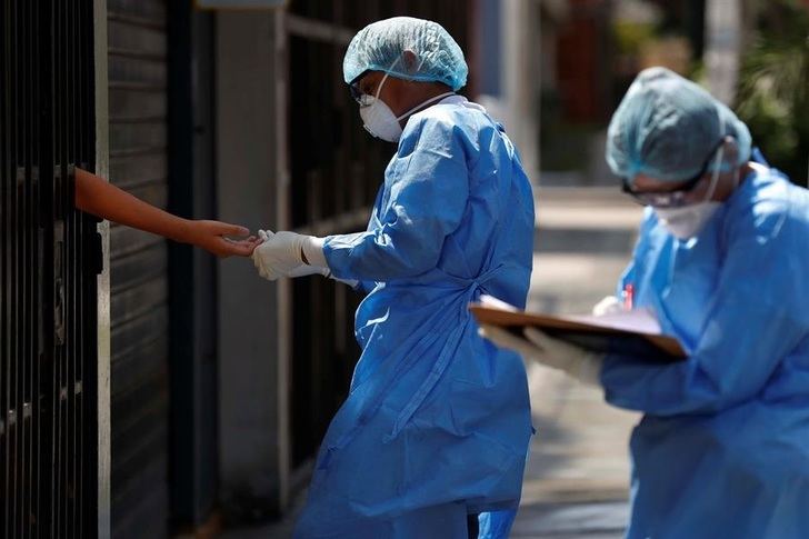 El Sescam confirma más de 3.000 positivos de coronavirus entre profesionales sanitarios