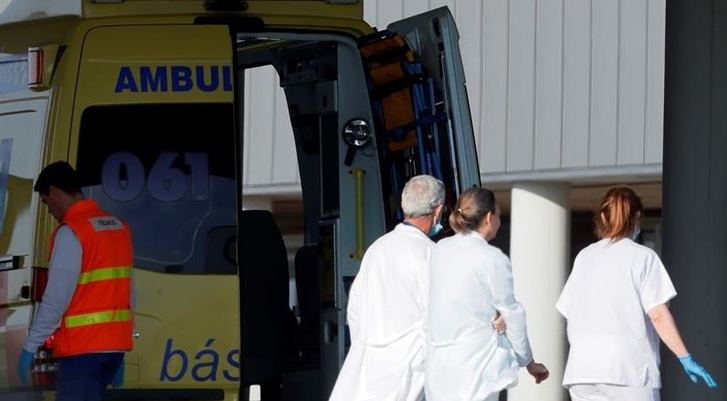 España llega a su máximo de muertes diarias, con 838 fallecidos, y llega a los 78.797 contagios por coronavirus