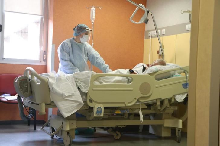 En Castilla-La Mancha bajan los hospitalizados pero hay 1.363 casos más de coronavirus y han fallecido 40 personas