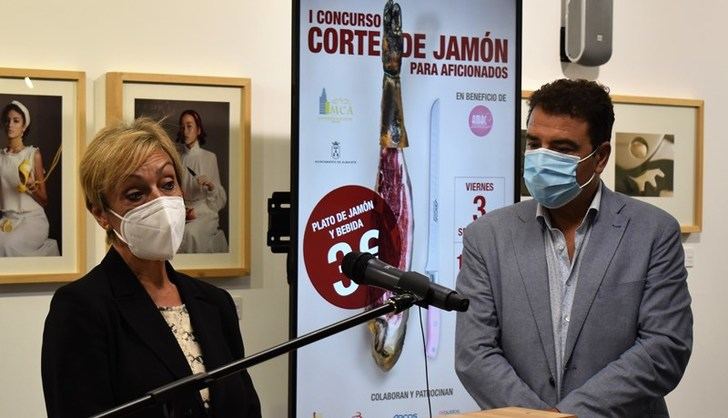 El Museo de la Cuchillería de Albacete acoge el I Concurso de Corte de Jamón a beneficio de AMAC