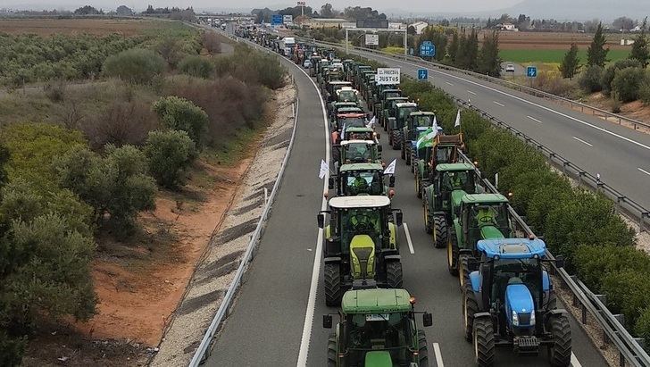 Imagen de una concentración y corte de carretera de agricultores durante este mes de febrero.
