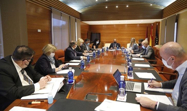 Las Cortes debatirán este jueves sobre elecciones al Consejo Agrario, artesanía, fiscalidad y la autovía Albacete-Cuenca