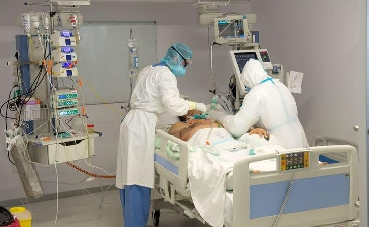 Castilla-La Mancha confirma 50 nuevos casos y dos hospitales ya no tienen pacientes COVID en sus UCI