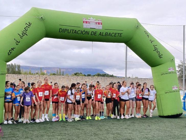 El I Cross Provincial en Edad Escolar da inicio al Calendario de Deporte Escolar 2025/2026 en Albacete