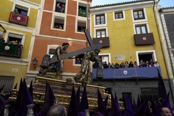 El mal tiempo cancela la procesión Camino del Calvario de Cuenca y 2.500 turbos silenciarán sus tambores