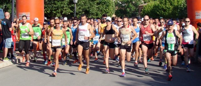 Laura Villar y Juan Carlos Hernández, ganadores en San Pedro de una carrera marcada por el calor